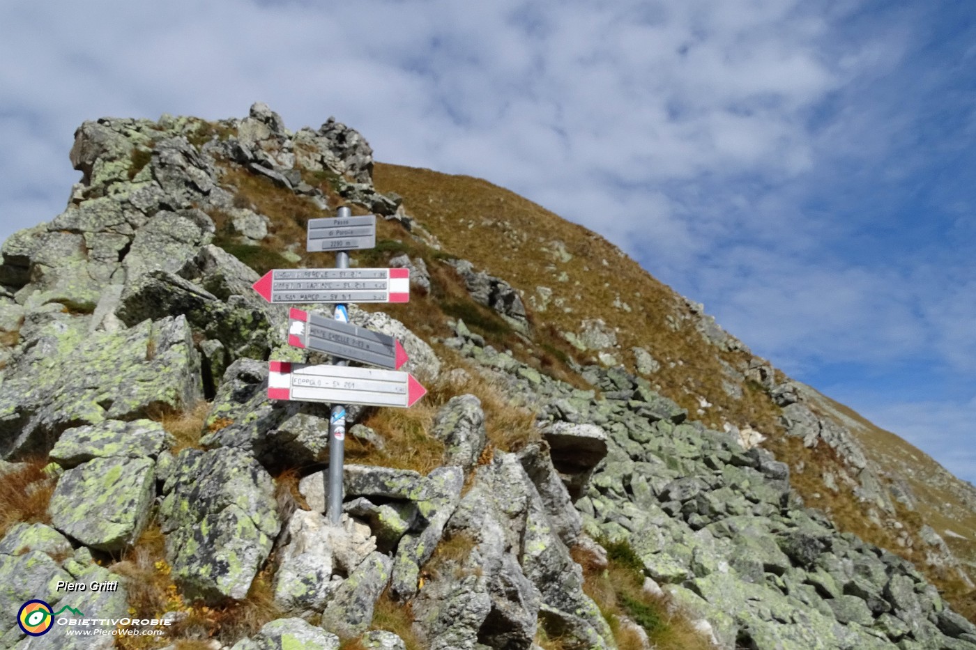 55 Al Passo di Porcile (2284 m).JPG